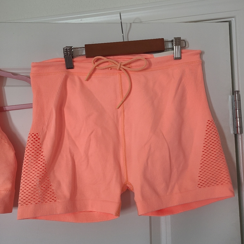 NWT orange aerie sports bra and athletic shorts set - Picture 4 of 8